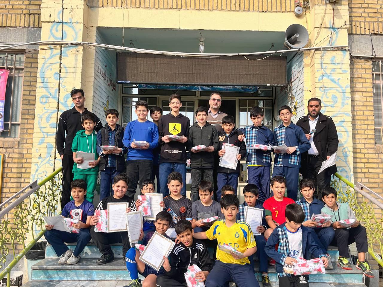 عکس دبستان پسرانه ابوعلی سینا 