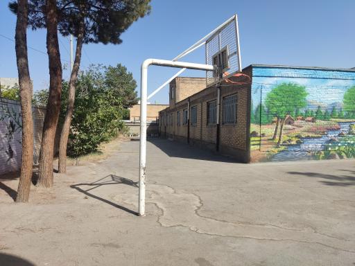 عکس دبستان پسرانه قائم 1 و 2