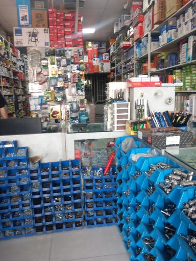 عکس فروشگاه برق و ابزار تک