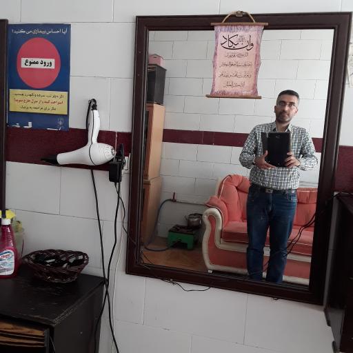 عکس آرایشگاه و پیرایش رضا