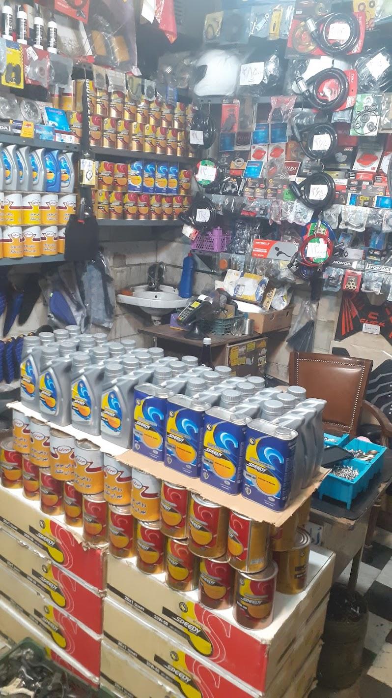 عکس تعمیرگاه موتور و دوچرخه طالبی