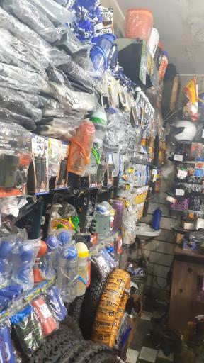 عکس تعمیرگاه موتور و دوچرخه طالبی