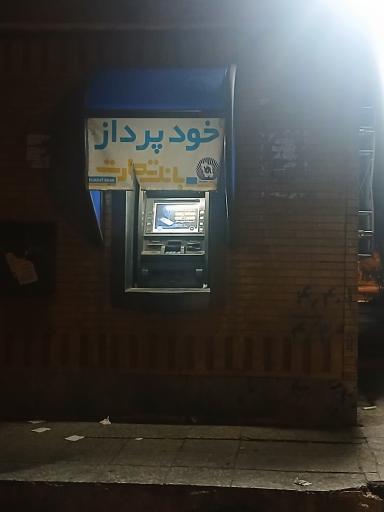 عکس عابر بانک تجارت