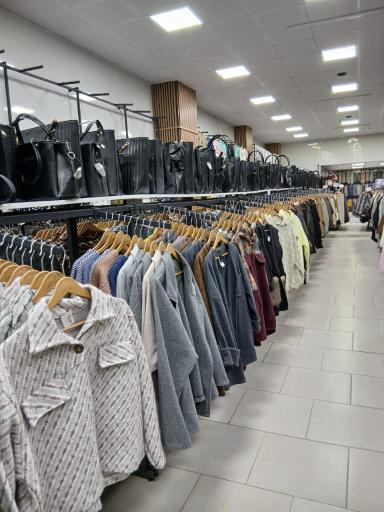 عکس ارزانسرای پوشاک ماهان