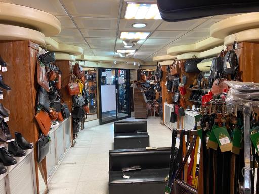 عکس فروشگاه چرم کرمانی