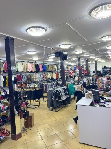 فروشگاه پوشاک ایرانیان