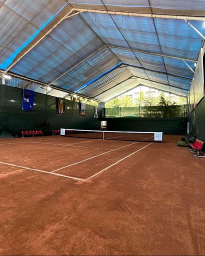 عکس مجتمع فرهنگی ورزشی سبز