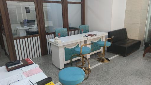 املاک دریاچه چیتگر