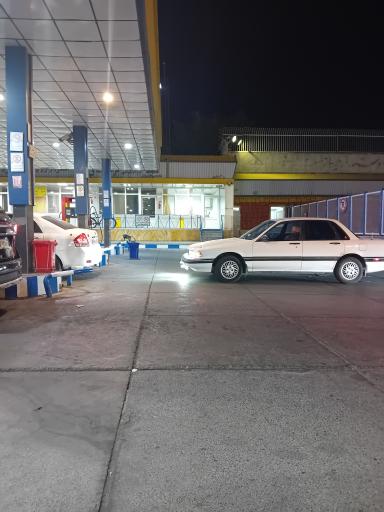 پمپ بنزین میدان کرج