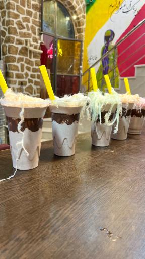 عکس کافه رستوران ردمونت