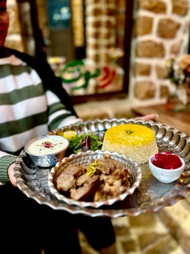 عکس کافه رستوران ردمونت