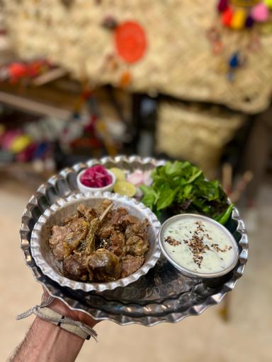 عکس کافه رستوران عشایری ردمونت