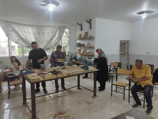 عکس آموزشگاه صنایع چوب افشاری 
