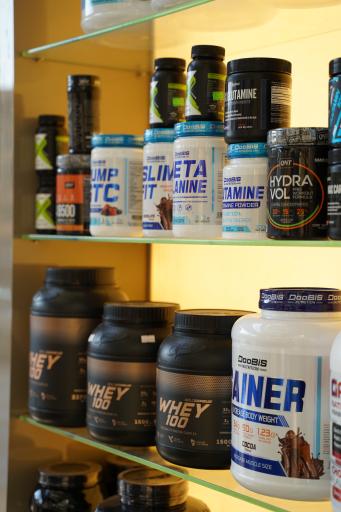 عکس داروخانه شاه میر