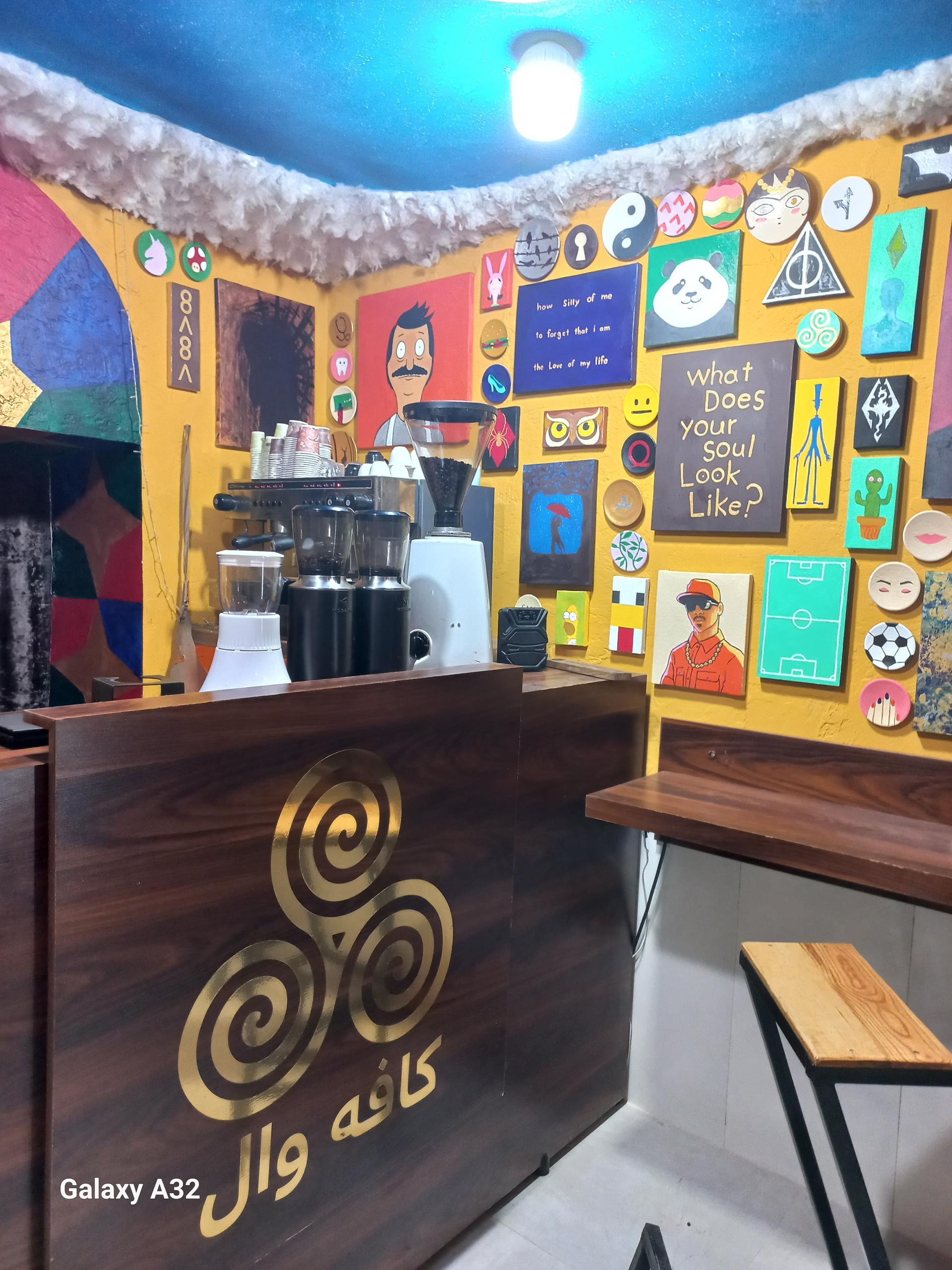 عکس کافه گالری وال 