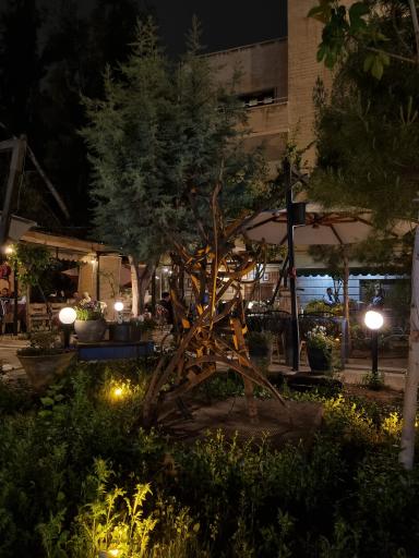 عکس کافه حیات هزار افسان‌ْ