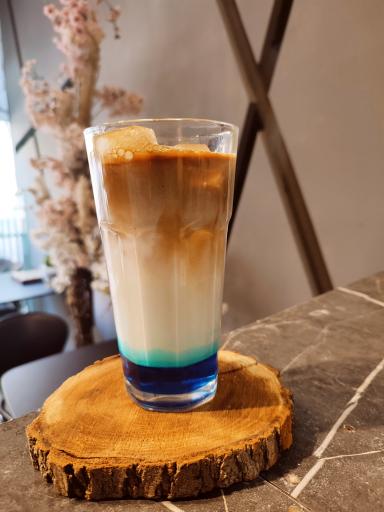 عکس کافه پلاک ۱۰۰