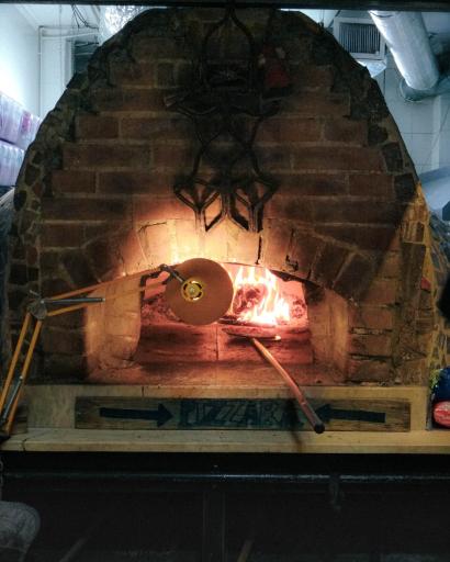 عکس پیتزارا شعبه مرکزی