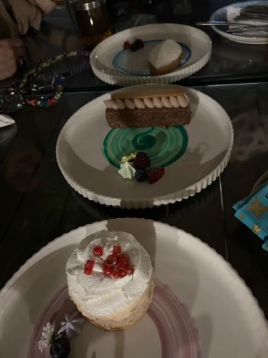 عکس کافه حیات هزار افسان‌ْ