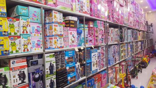 عکس فروشگاه اسباب بازی 69