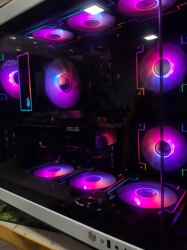 عکس فروشگاه کامپیوتر المپوس