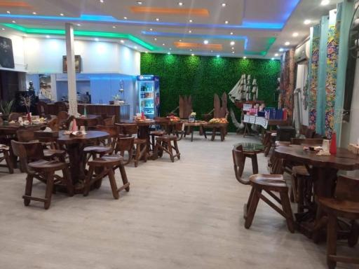 عکس سفره خانه سنتی توریست