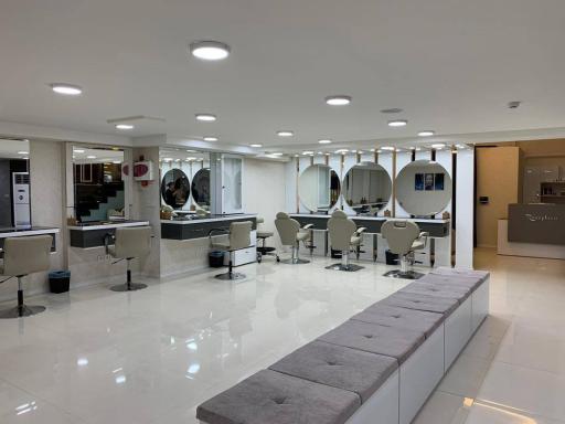 عکس سالن زیبایی روژه