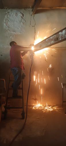 عکس جوشکاری و آهنگری جواد معنوی
