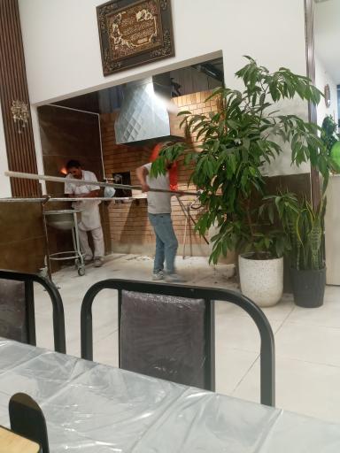 طباخی آلاله