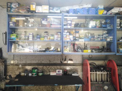 عکس تعمیرگاه خودرو آریانا