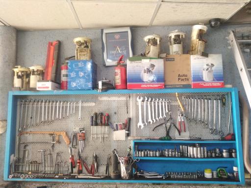 عکس تعمیرگاه خودرو آریانا