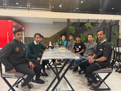 عکس طباخی آلاله