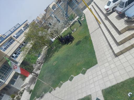 عکس دبیرستان حضرت آمنه