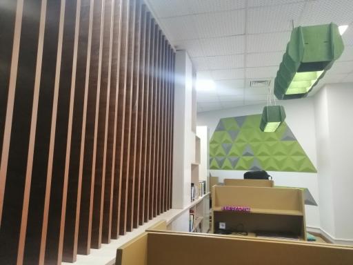 عکس دانشکده مهندسی مکانیک دانشگاه صنعتی شریف 