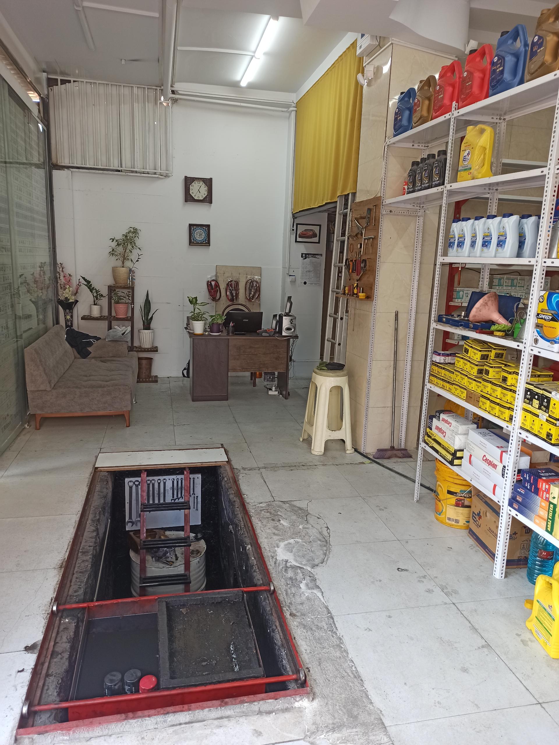 عکس اتوسرویس ردلاین