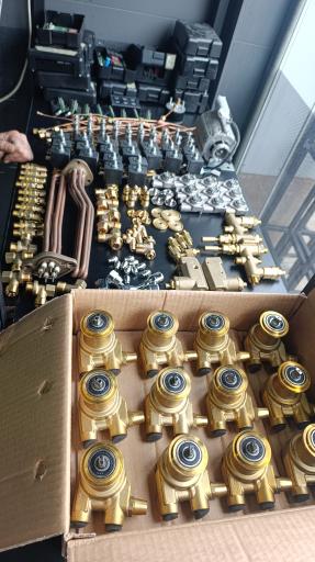 عکس تعمیرات و تجهیزات اسپرسو ساز 