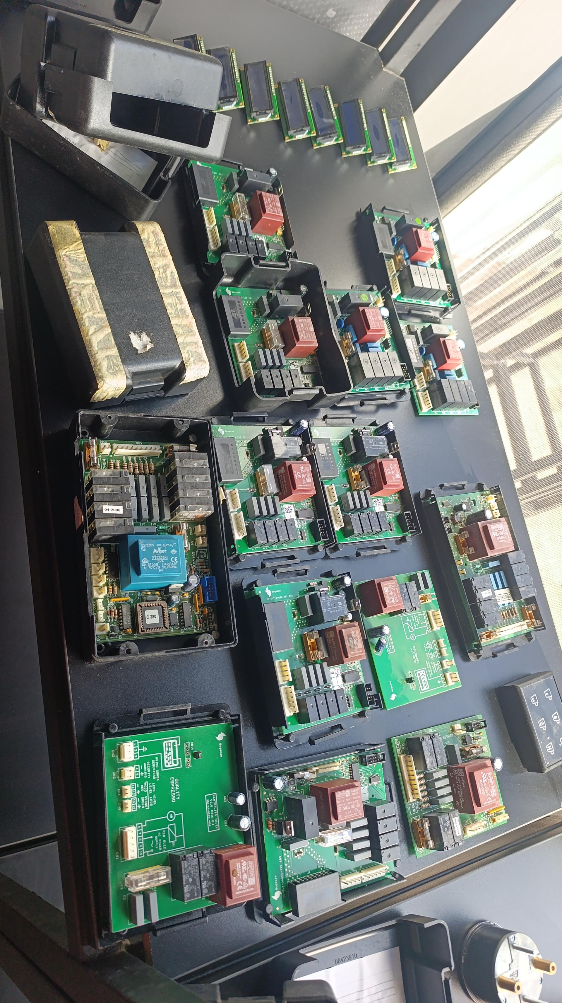 عکس تعمیرات و تجهیزات اسپرسو ساز 