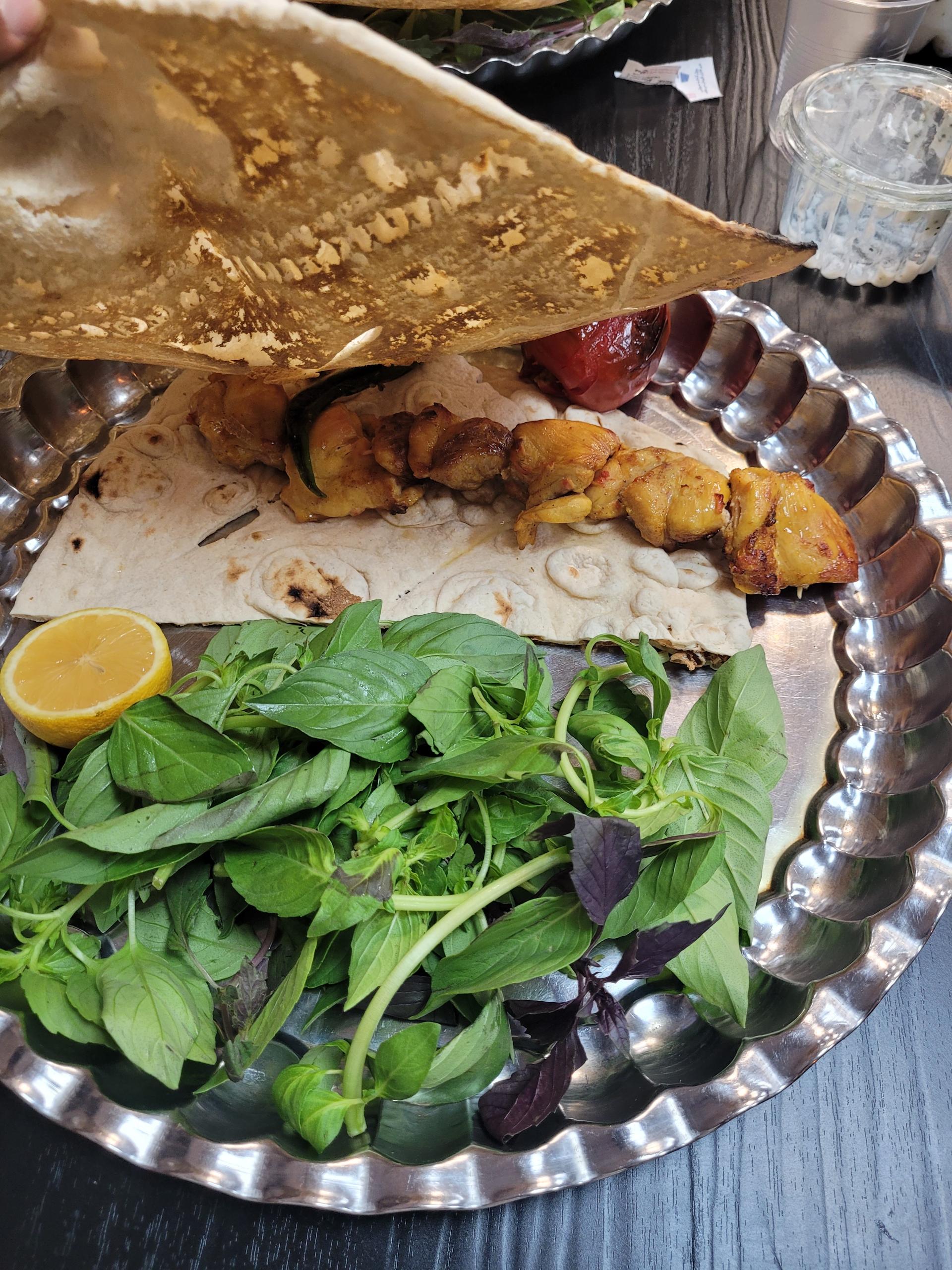 عکس کباب زعفرانی حاج علی