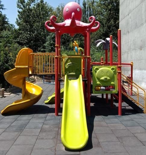عکس زمین بازی کودکان