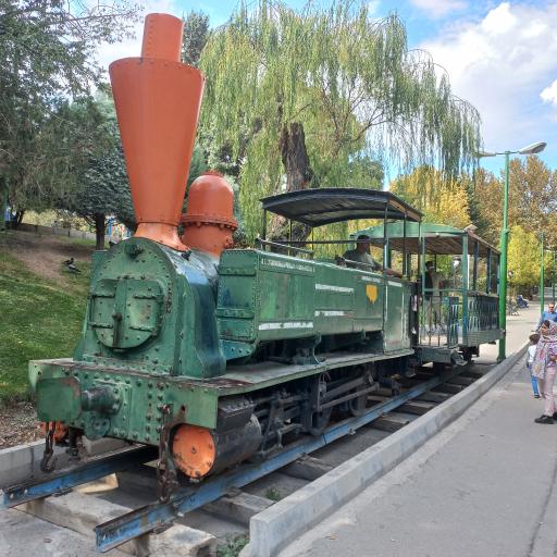 عکس زمین بازی کودکان