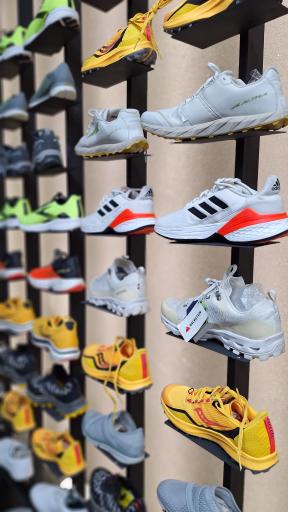 عکس فروشگاه کوهنوردی کوهپوش