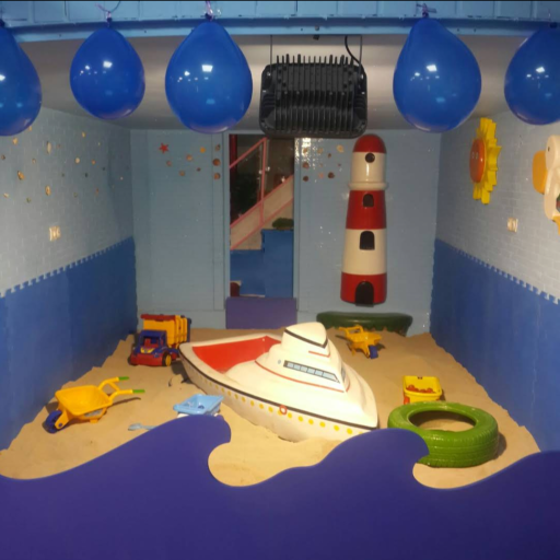 عکس خانه بازی خاله چاقاله