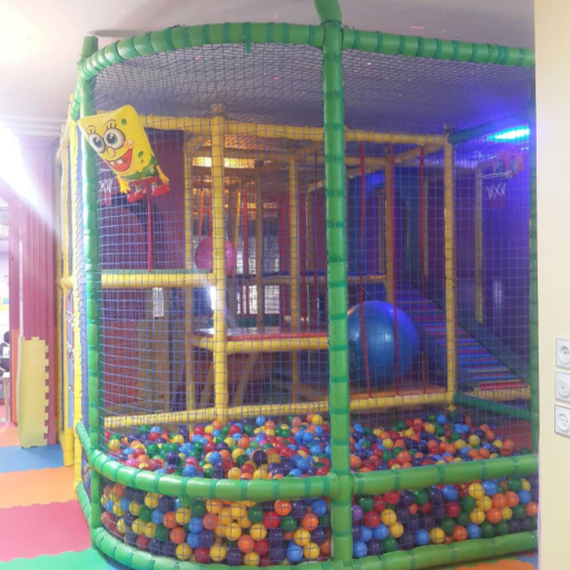 عکس خانه بازی خاله چاقاله