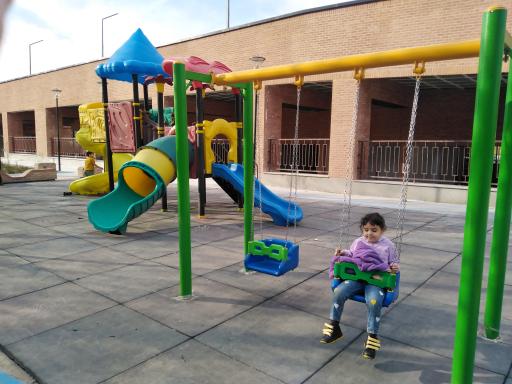 عکس زمین بازی