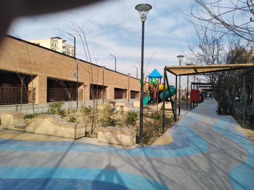 عکس زمین بازی