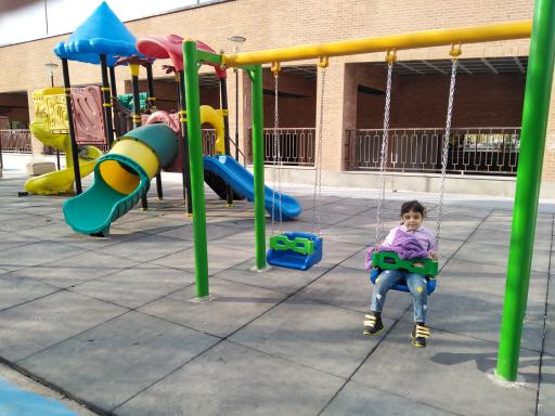 عکس زمین بازی