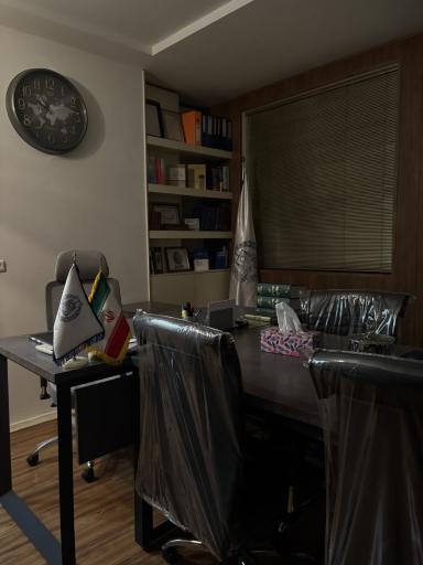 عکس دفتر وکالت دکتر سعید وظیفه دوست