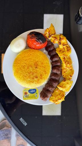 عکس آشپزخانه لیام