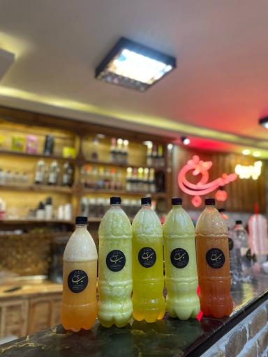 عکس آبمیوه سیب سرخ