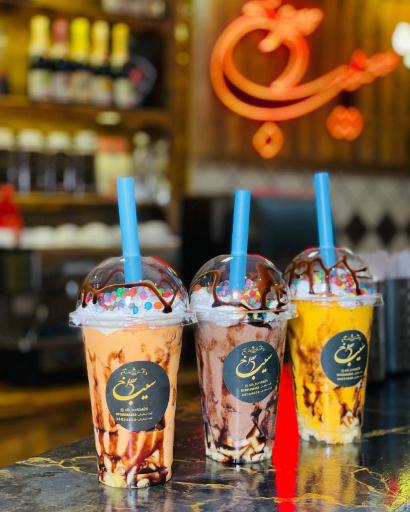 عکس آبمیوه سیب سرخ